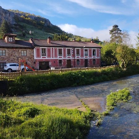 Casa Entrenidos Guest House Mudá Екстериор снимка