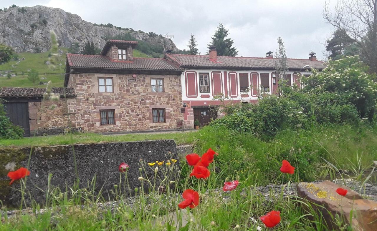 Casa Entrenidos Guest House Mudá Екстериор снимка
