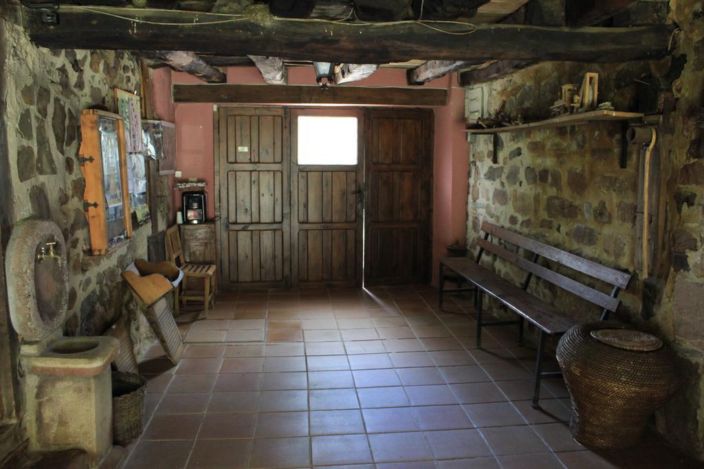 Casa Entrenidos Guest House Mudá Екстериор снимка